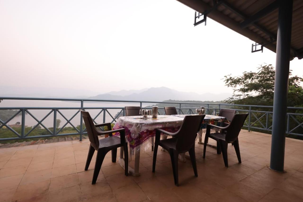 Nisarg Farm Mulshi Bed and Breakfast Εξωτερικό φωτογραφία